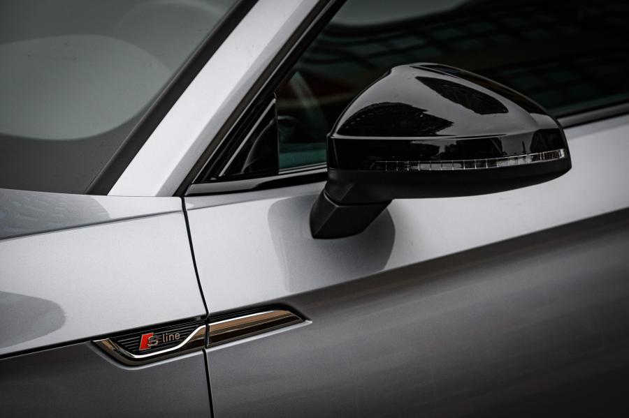 Детали экстерьера Audi A5 Sportback S-Line Black Edition 2018 года  (фото 15 из 17)